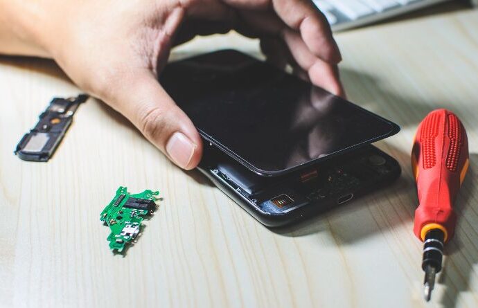 How to Extend the Lifespan? | Guidelines by Phone Repair Shop